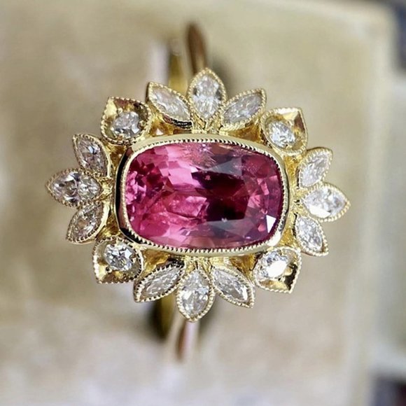 ✨ 18K Gold Plated Flower Shaped Red 3A CZ Women Ring, FB16FA1038 - Picture 1 of 7